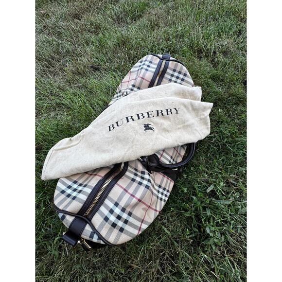 Burberry House Check Canvas/Leather Duffel Bag – Unused, Dust Bag Included - Picture 5 of 10